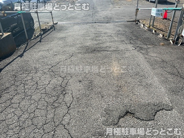 船橋市新高根2丁目2727-1の月極駐車場6