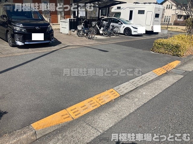 八王子市七国2丁目24-4の月極駐車場6
