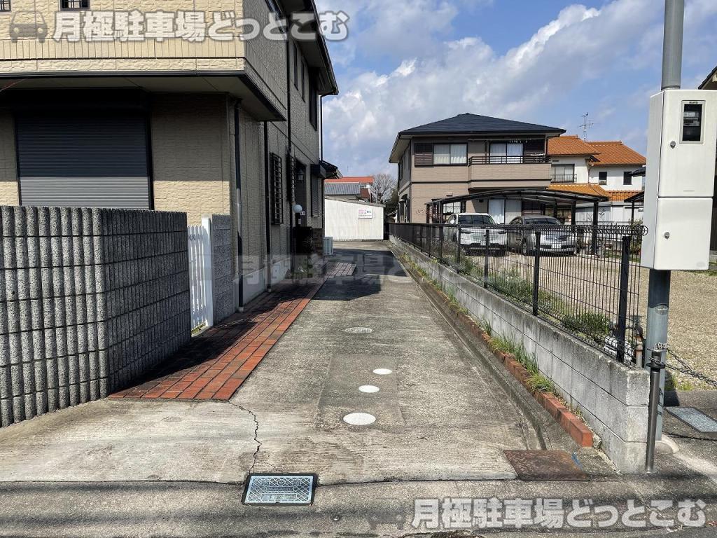橿原市東坊城町342-1の月極駐車場2