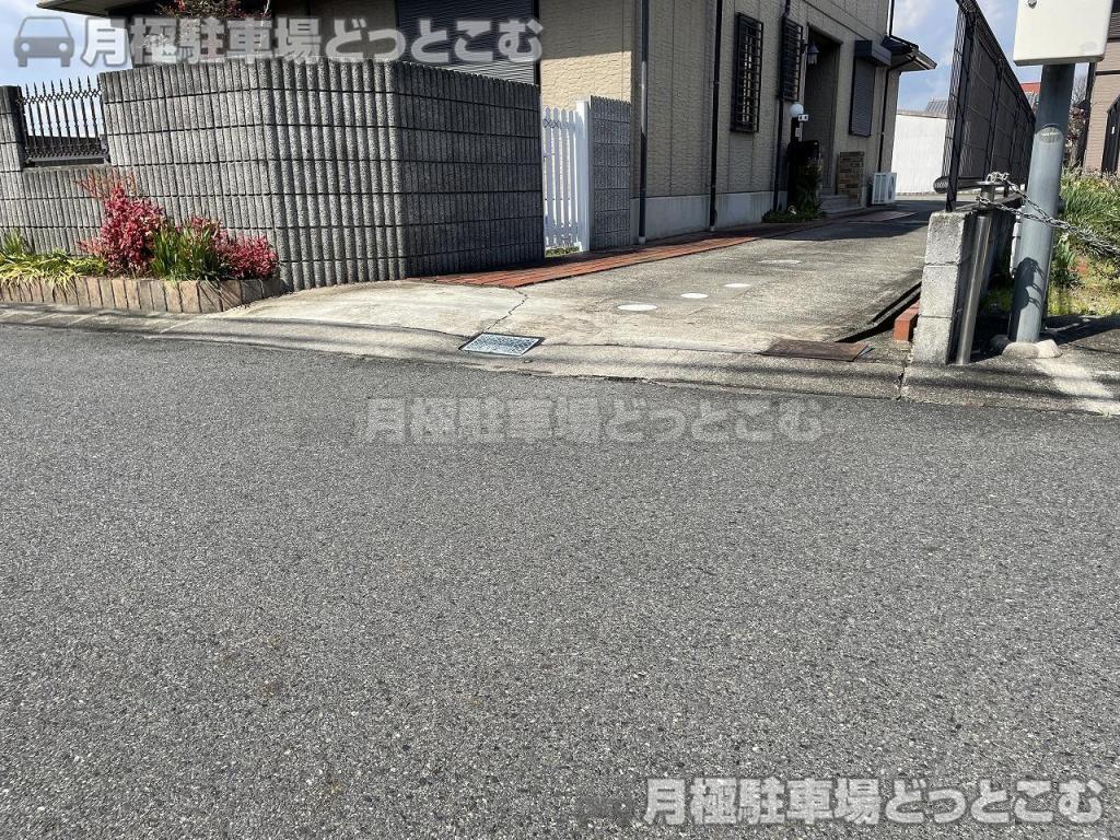 橿原市東坊城町342-1の月極駐車場4