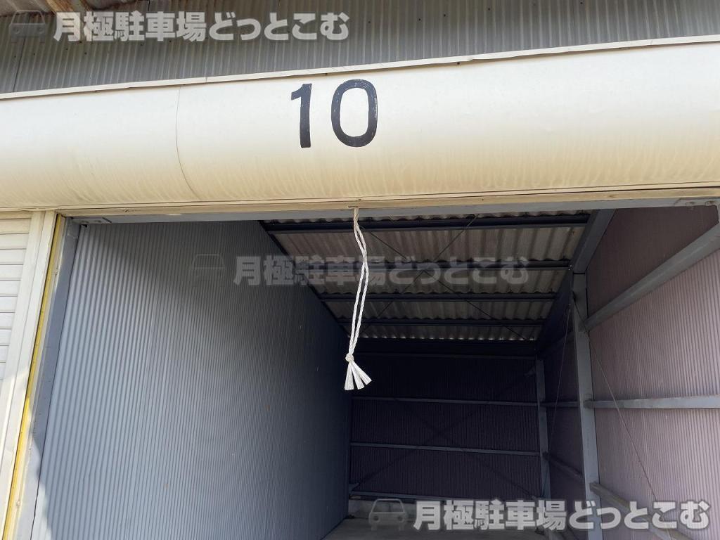橿原市東坊城町342-1の月極駐車場6