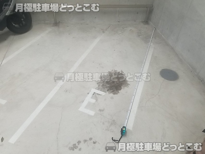 大阪市浪速区浪速東1丁目11-2の月極駐車場5