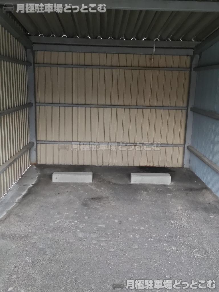 東大阪市岩田町6-5-35の月極駐車場3