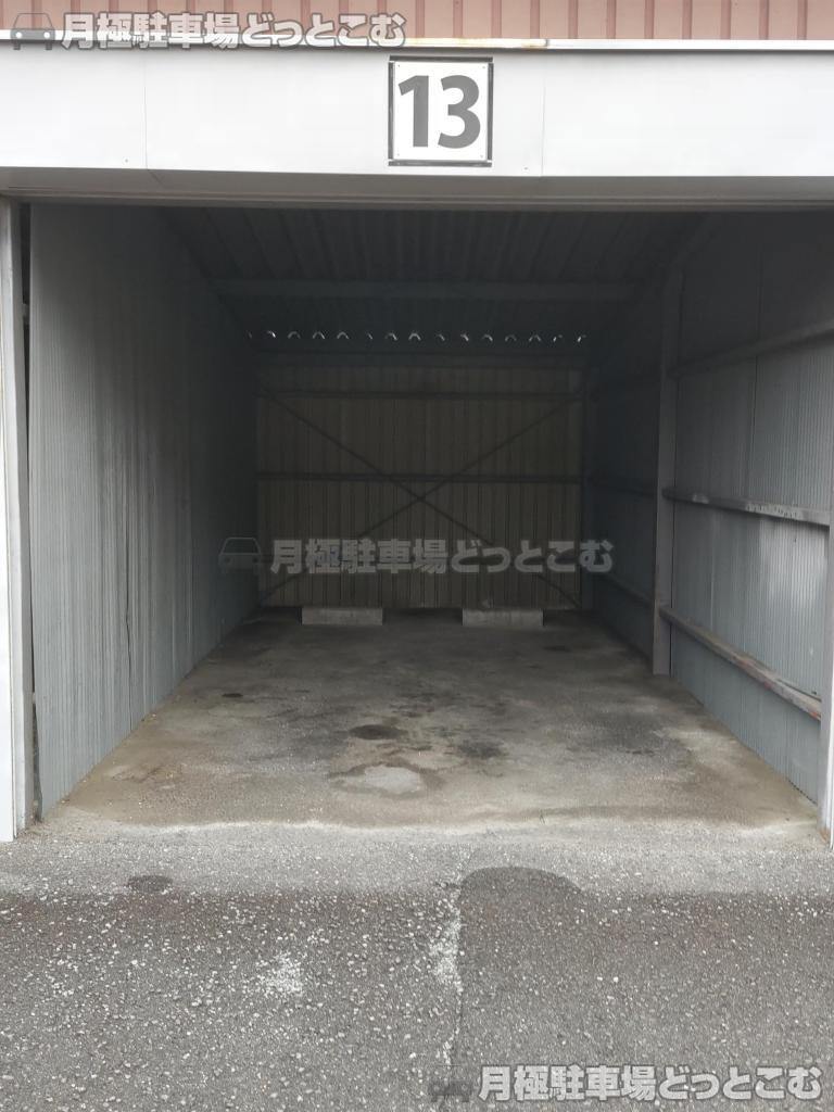 東大阪市岩田町6-5-35の月極駐車場4