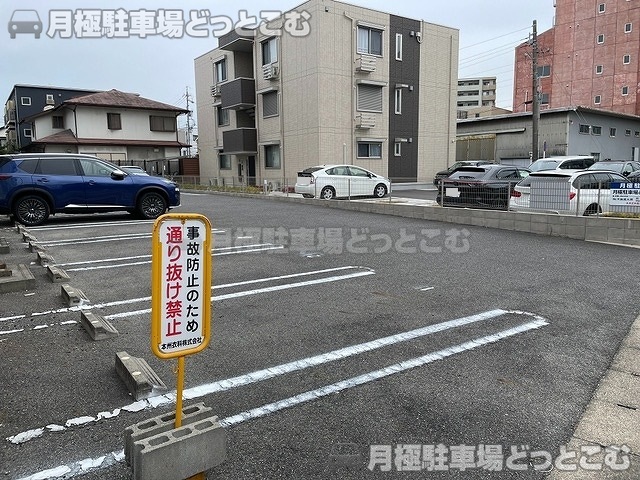 名古屋市西区市場木町499-2の月極駐車場2
