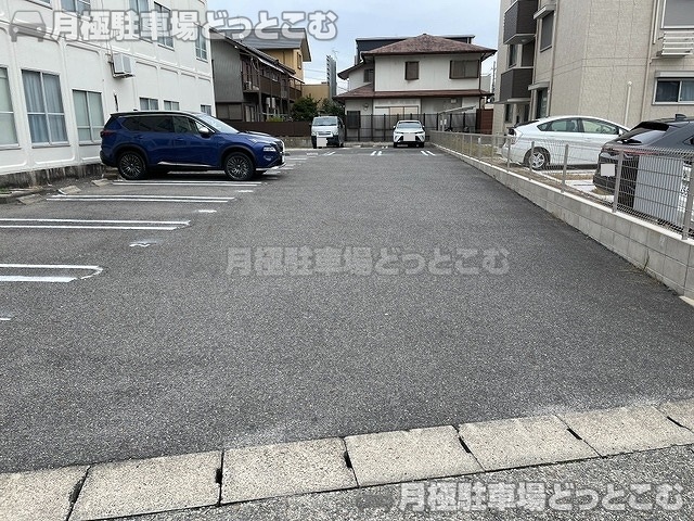 名古屋市西区市場木町499-2の月極駐車場6