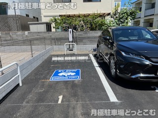 沼津市寿町6-16の月極駐車場3