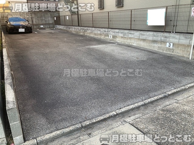 名古屋市中村区下中村町3丁目2の月極駐車場6