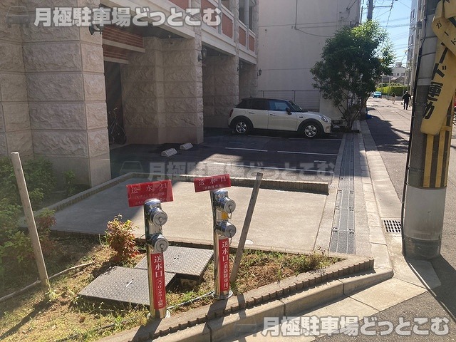 東大阪市足代新町17-16の月極駐車場2