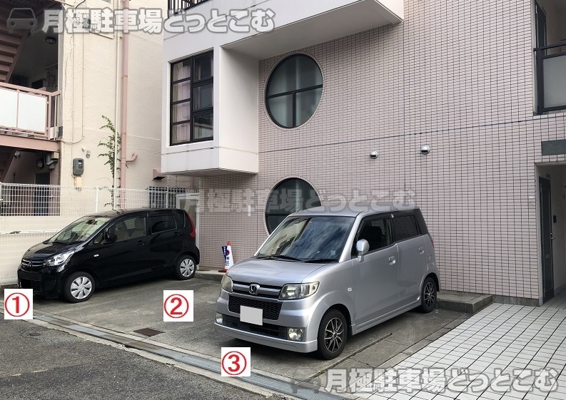 神戸市須磨区天神町3丁目 2-40の月極駐車場1
