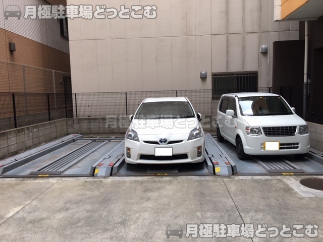 名古屋市中区松原3丁目16-16の月極駐車場1