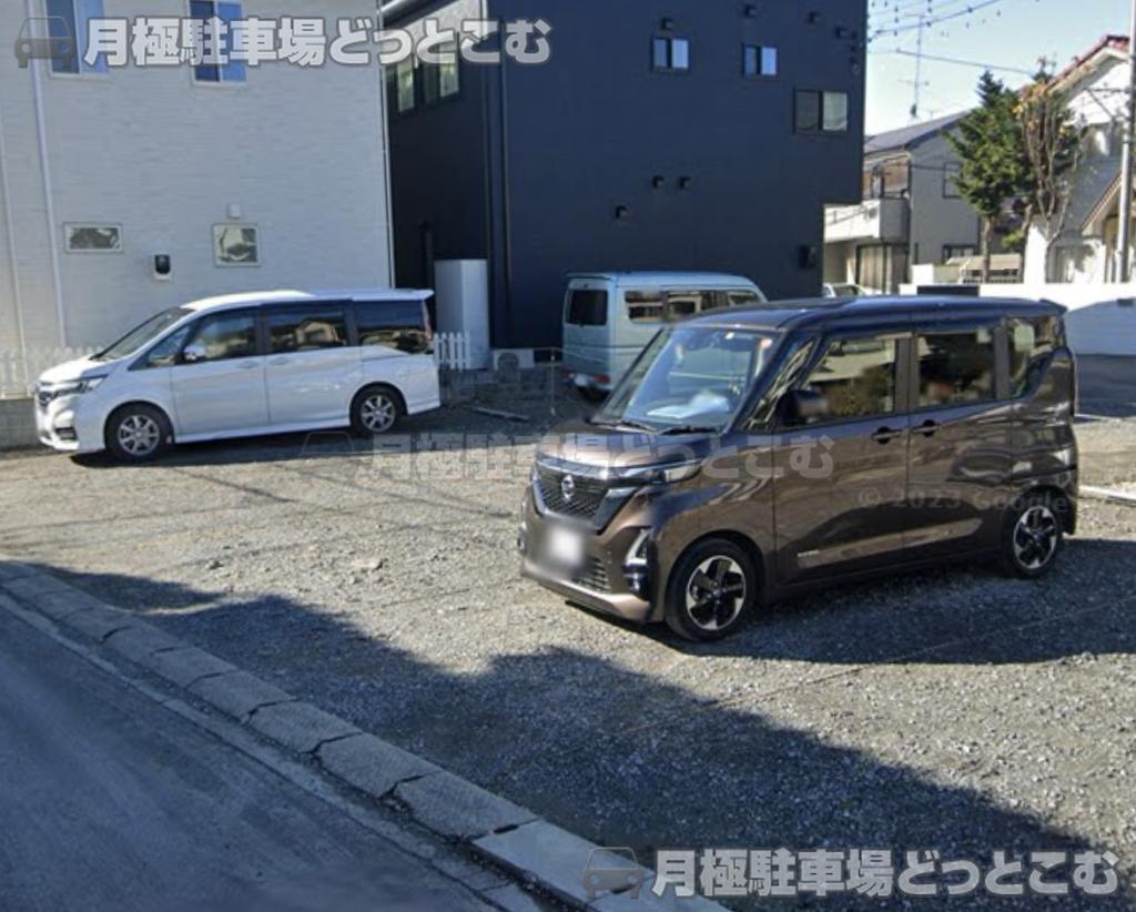 上尾市地頭方511-2の月極駐車場2