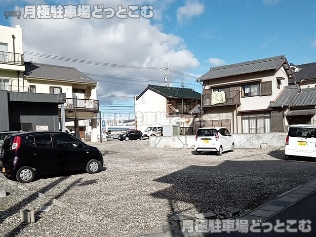 岡崎市伊賀町476の月極駐車場3