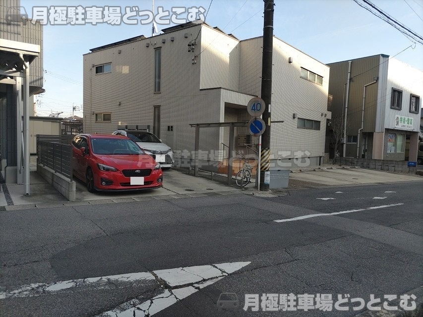 豊田市平山町6丁目11-4の月極駐車場2