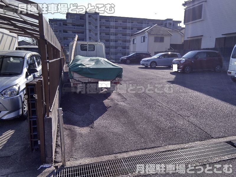 愛知郡東郷町白鳥三丁目4番11の月極駐車場2