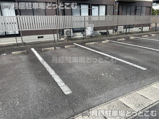 伊賀市上野田端町1112の月極駐車場6