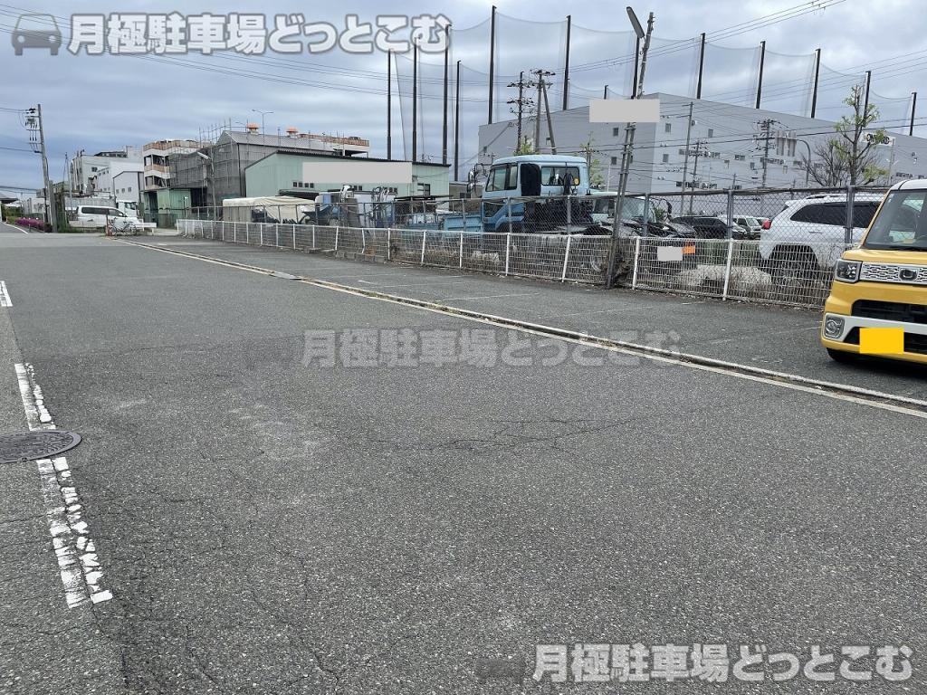 大阪市港区福崎1丁目2-3内の月極駐車場7