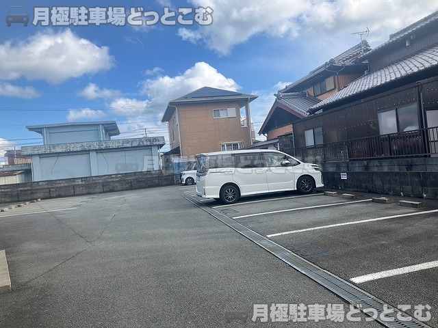 津市乙部2155の月極駐車場2