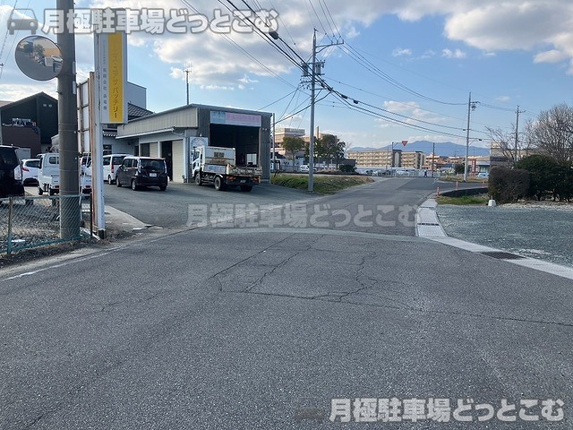 津市久居明神町81-1の月極駐車場10