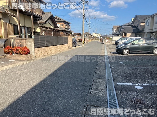 津市久居明神町81-1の月極駐車場9
