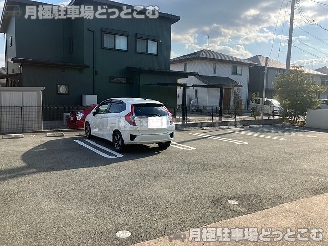 津市久居野村町584-3の月極駐車場2
