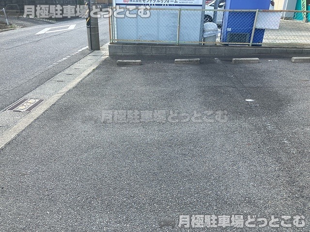 津市久居野村町846-1の月極駐車場4