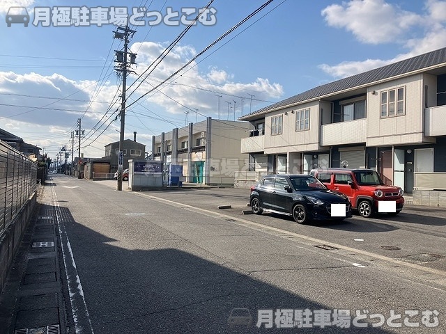 津市久居野村町846-1の月極駐車場7