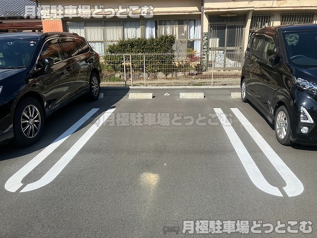 津市久居旅籠町1336番地3の月極駐車場6