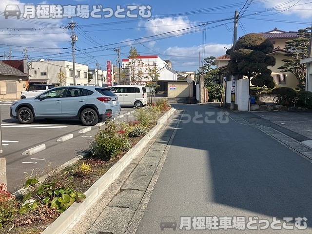津市久居旅籠町1336番地3の月極駐車場9