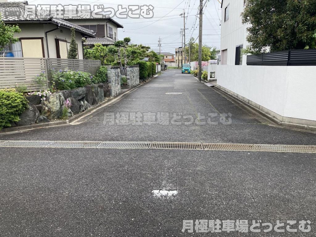 津市栗真町屋町50-31の月極駐車場7