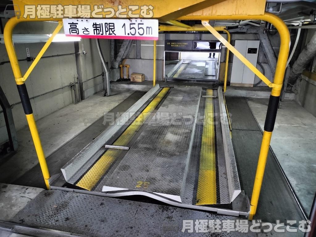 名古屋市中区栄1丁目22-7の月極駐車場3