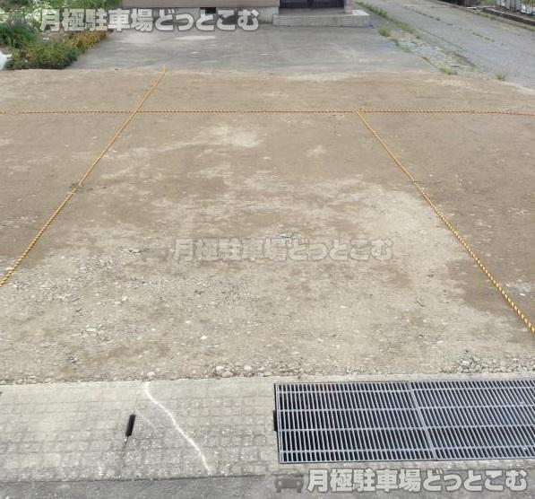 高岡市上関町3-20の月極駐車場3