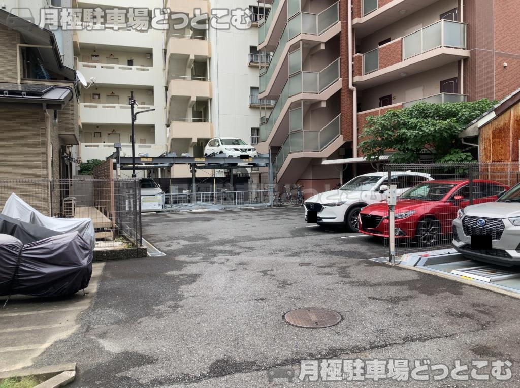 名古屋市西区上名古屋2-2-3の月極駐車場2