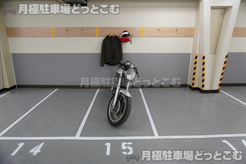 名古屋市中村区千原町の月極駐車場4