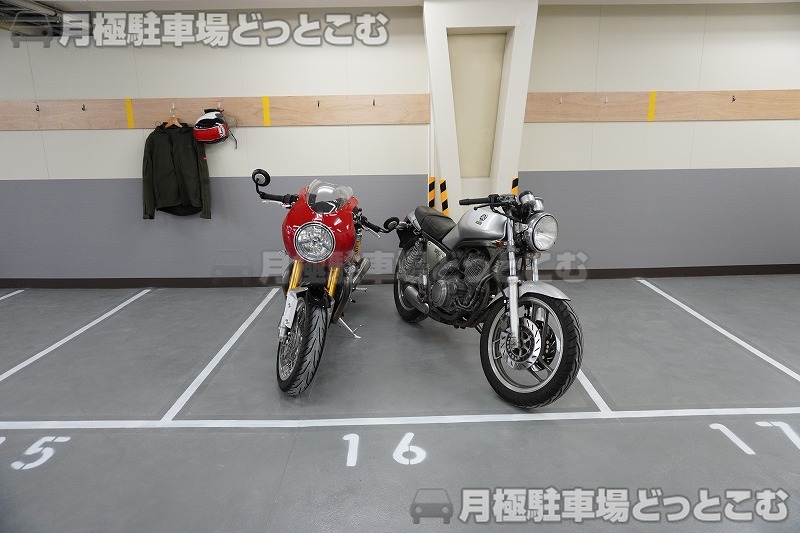 名古屋市中村区千原町の月極駐車場5