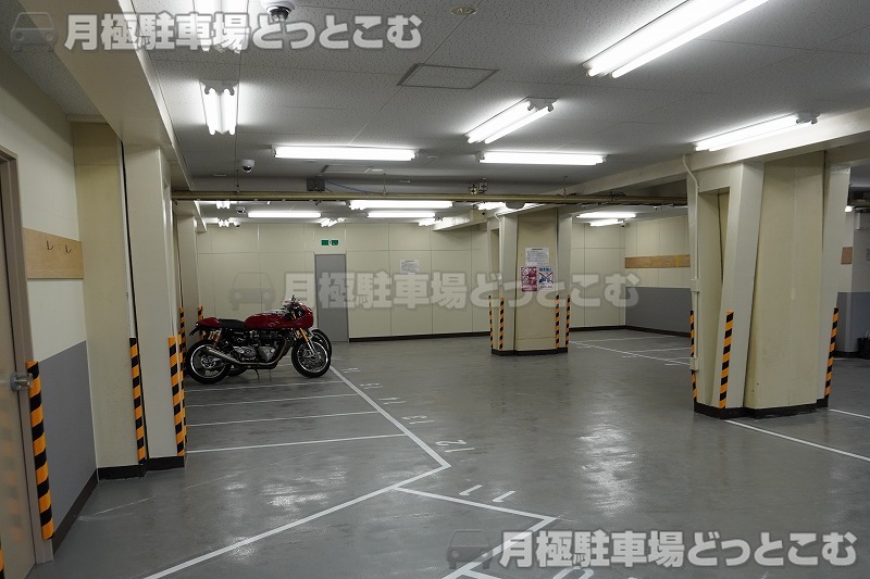 名古屋市中村区千原町の月極駐車場3