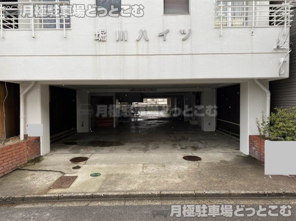 金沢市堀川町19番4号の月極駐車場2