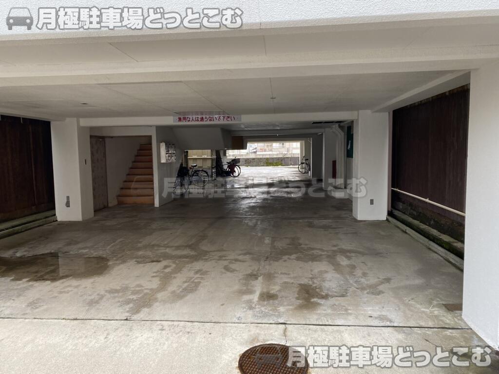 金沢市堀川町19番4号の月極駐車場3