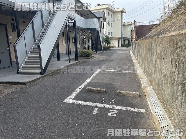 名張市平尾3129-1の月極駐車場4