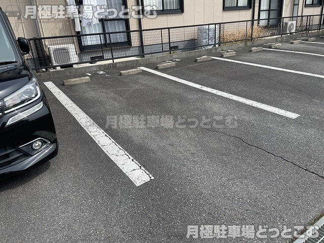 名張市平尾3129-1の月極駐車場8