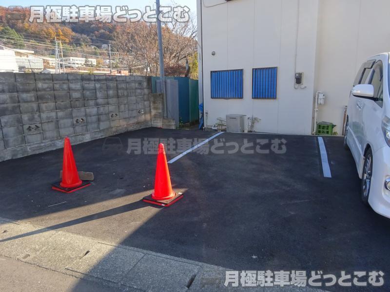 甲府市中央2丁目2-21の月極駐車場3