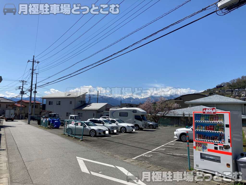 甲府市東光寺2-311-1の月極駐車場2