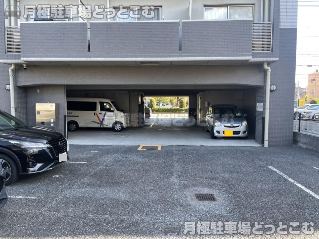 名古屋市中川区高畑4丁目16の月極駐車場4