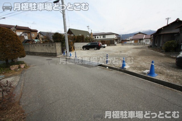 松本市島立649－5の月極駐車場3