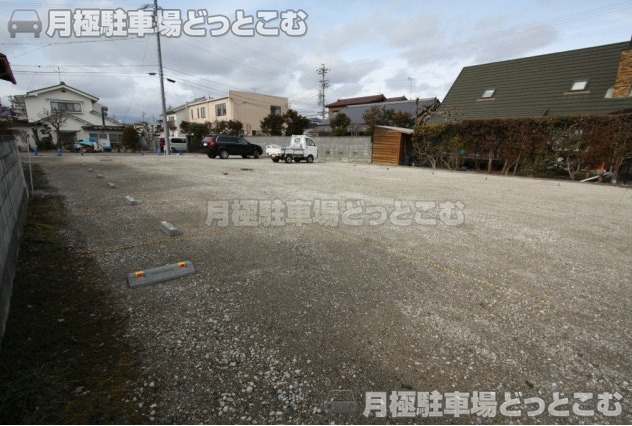 松本市島立649－5の月極駐車場1