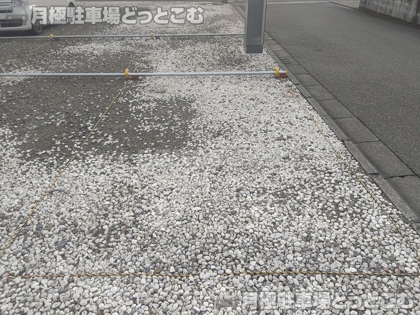 町田市相原町3273の月極駐車場3