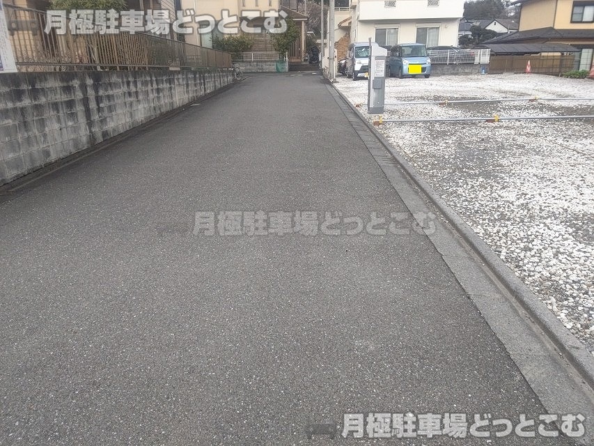 町田市相原町3273の月極駐車場6