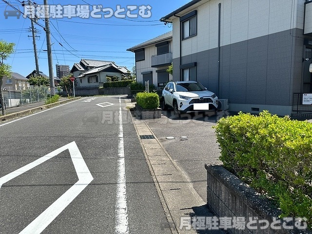 安城市住吉町荒曽根158-2の月極駐車場8