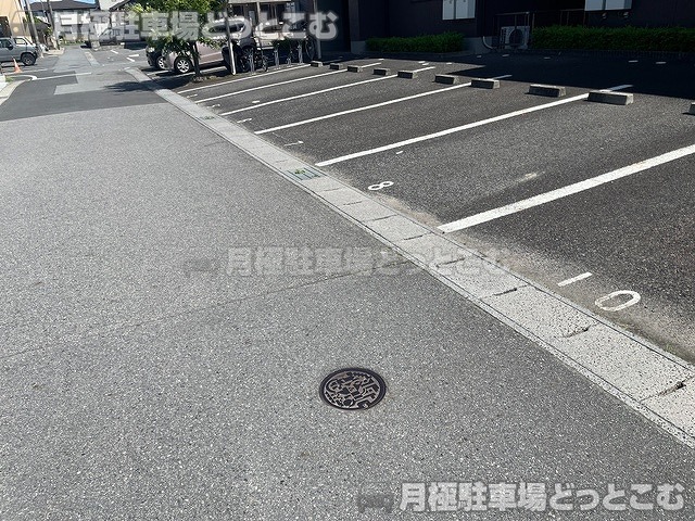 岡崎市井内町上河原26の月極駐車場4