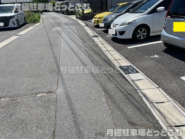 岡崎市宇頭町字出口23-2の月極駐車場4